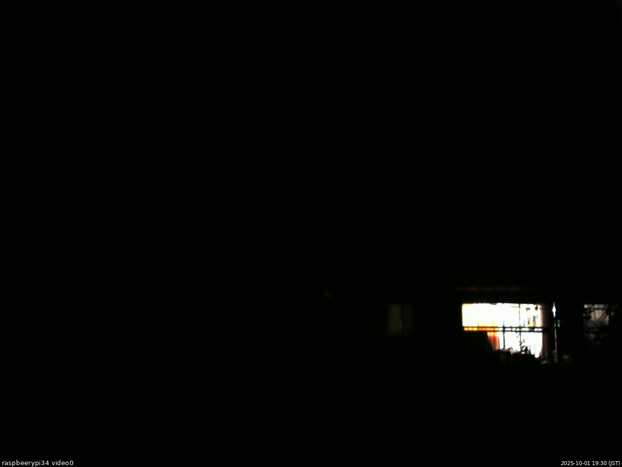 長野県菅平高原 ゆたか山荘 西側(坂上) 2025/10/01 19:30