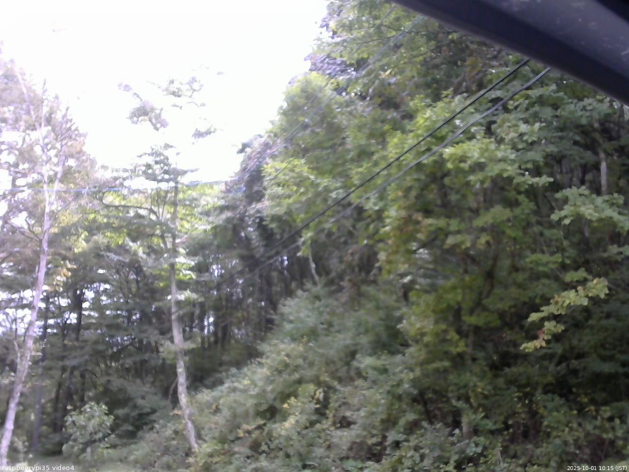 長野県菅平高原 ゆたか山荘 東側上空 2025/10/01 10:15