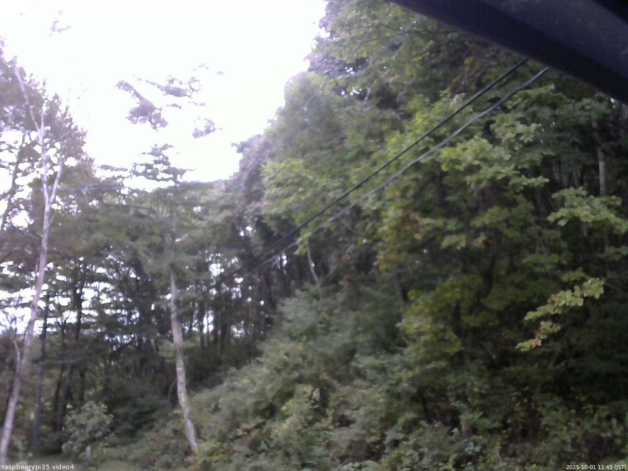 長野県菅平高原 ゆたか山荘 東側上空 2025/10/01 11:45