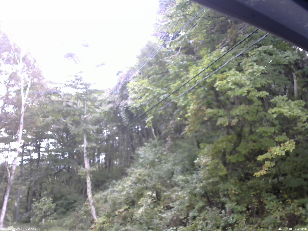 長野県菅平高原 ゆたか山荘 東側上空 2025/10/01 12:45