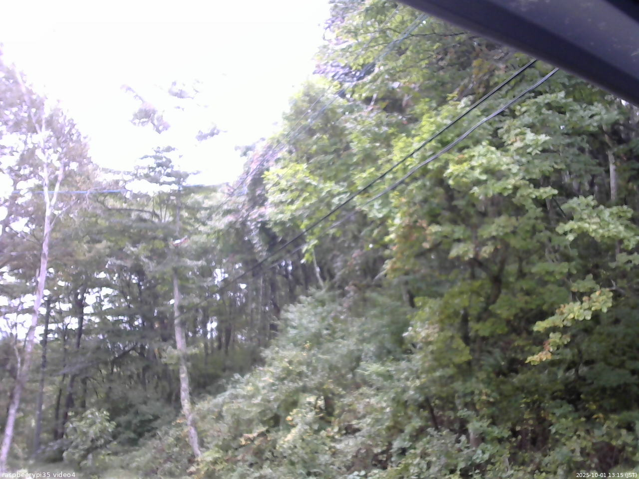 長野県菅平高原 ゆたか山荘 東側上空 2025/10/01 13:15