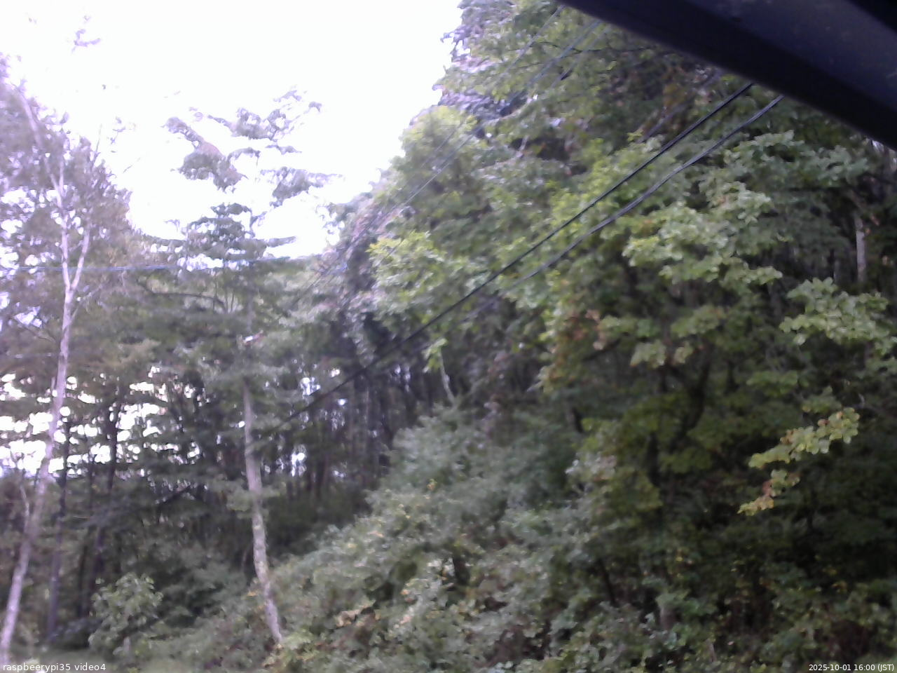 長野県菅平高原 ゆたか山荘 東側上空 2025/10/01 16:00