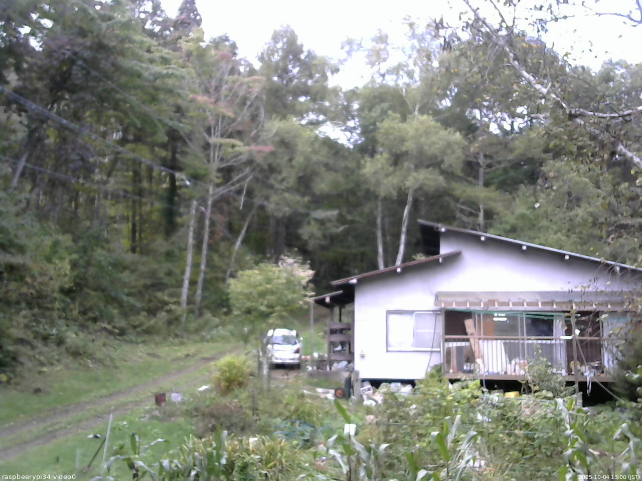 長野県菅平高原 ゆたか山荘 西側(坂上) 2025/10/04 13:00