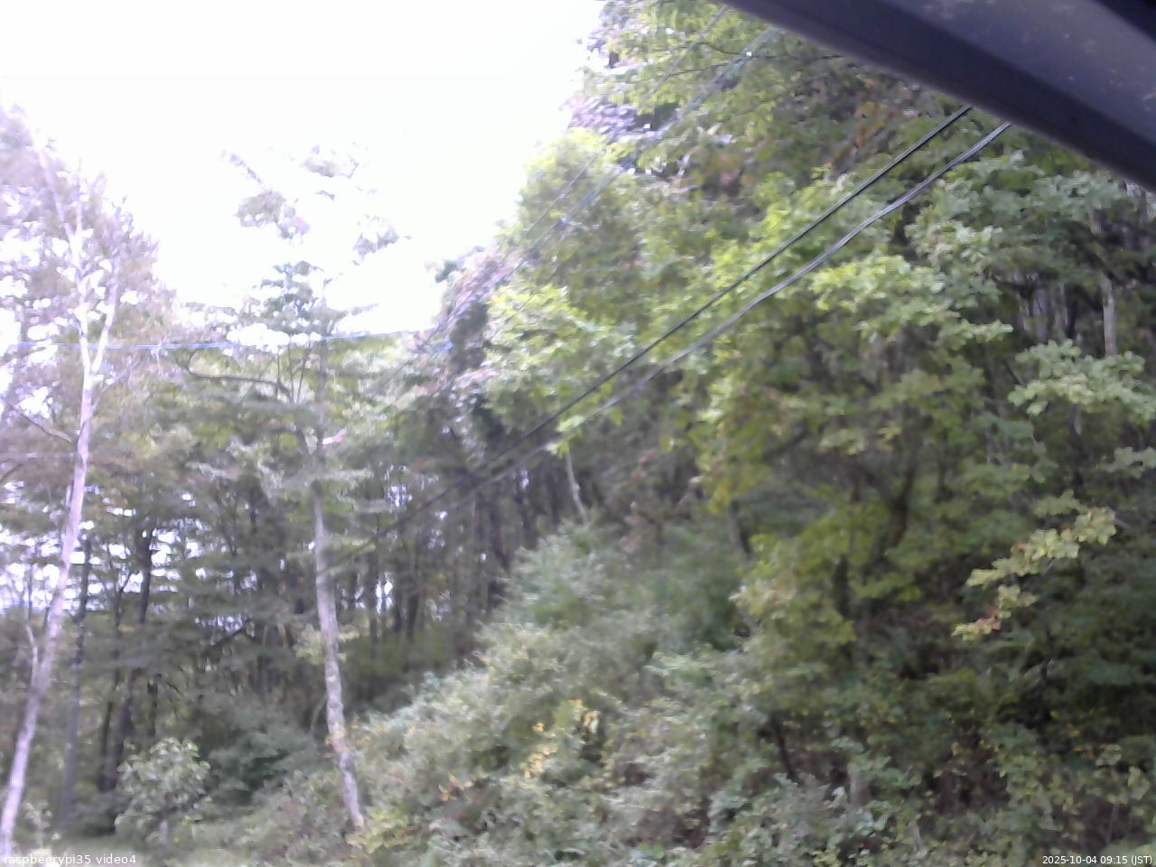 長野県菅平高原 ゆたか山荘 東側上空 2025/10/04 09:15