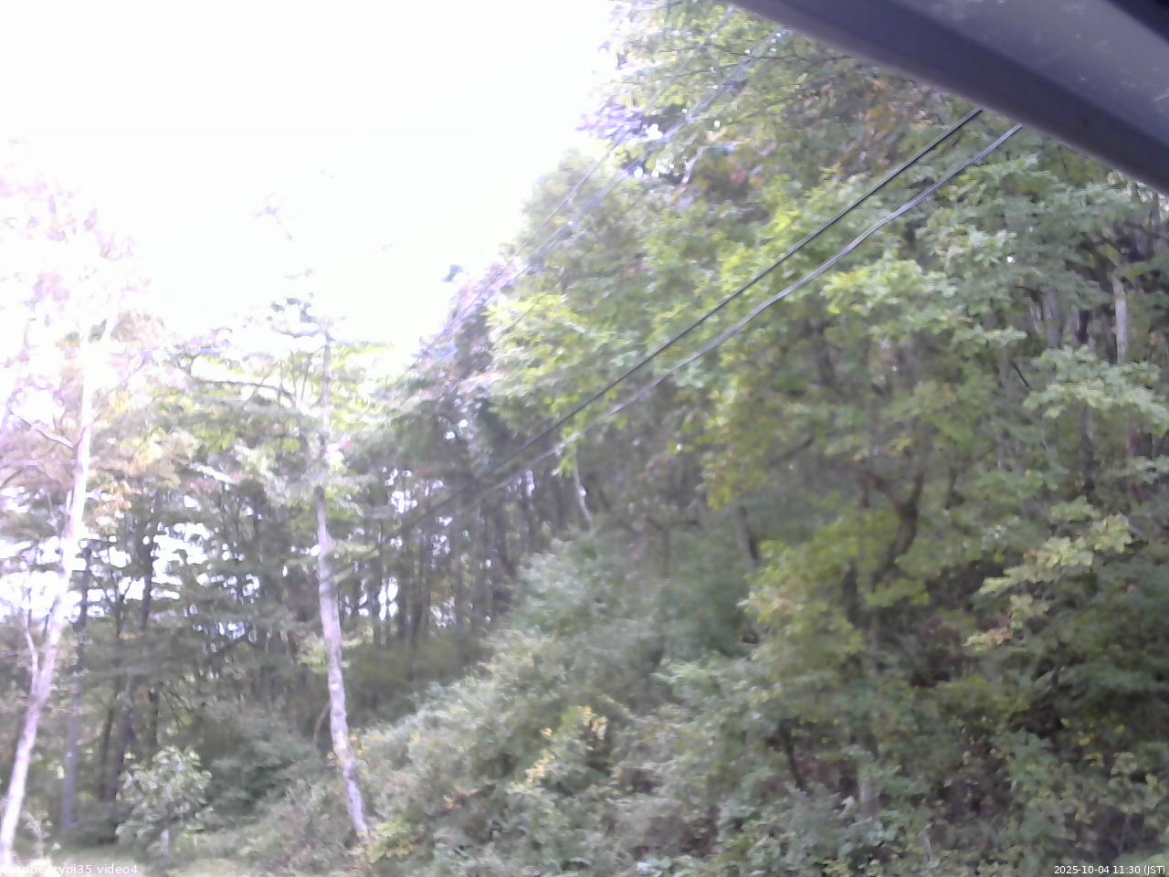 長野県菅平高原 ゆたか山荘 東側上空 2025/10/04 11:30