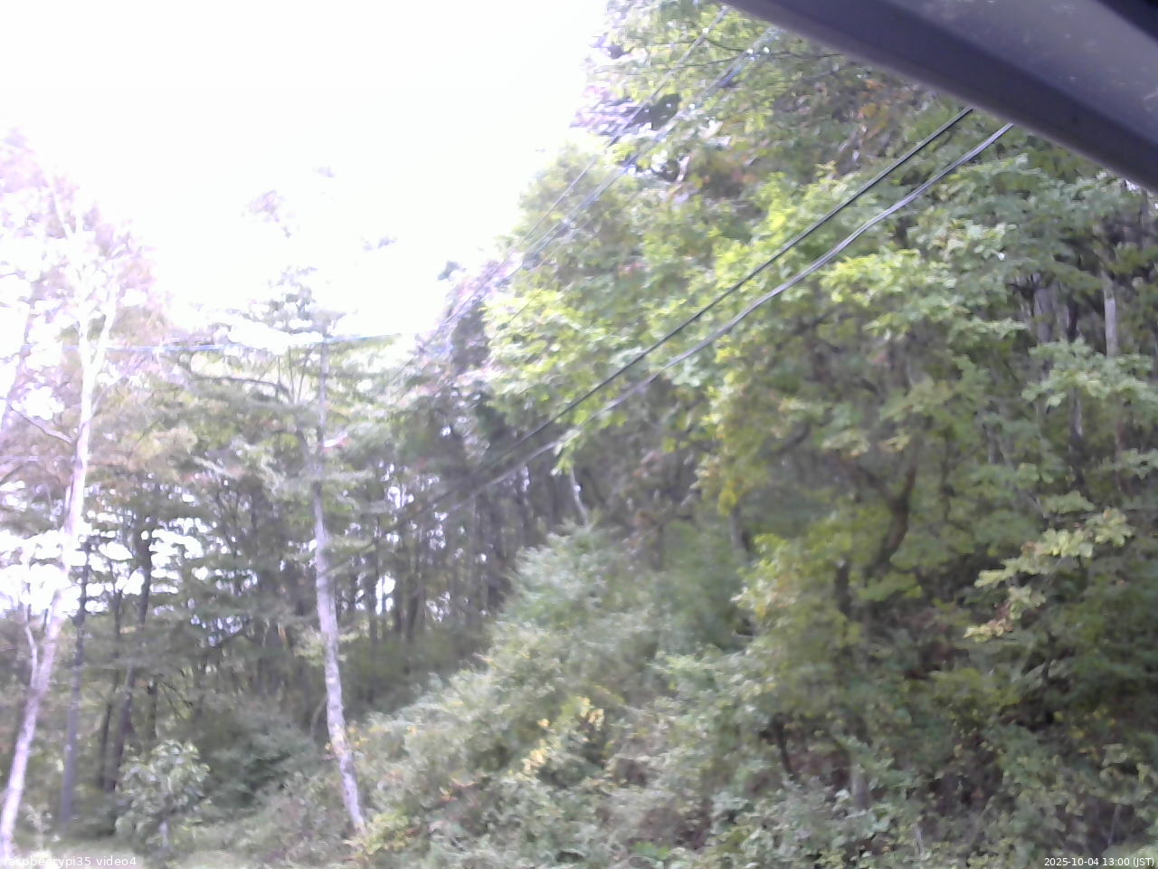 長野県菅平高原 ゆたか山荘 東側上空 2025/10/04 13:00