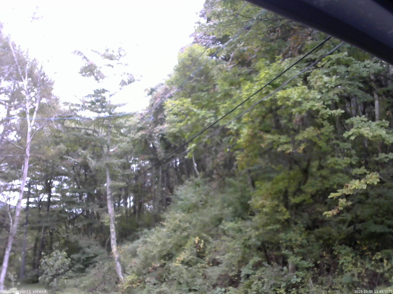 長野県菅平高原 ゆたか山荘 東側上空 2025/10/05 11:45