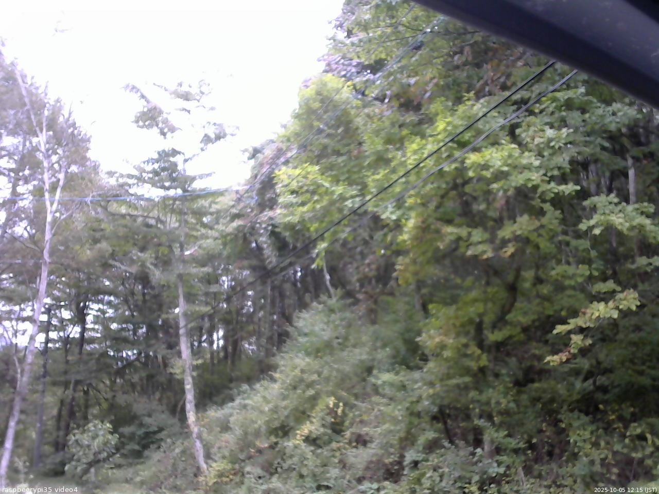 長野県菅平高原 ゆたか山荘 東側上空 2025/10/05 12:15
