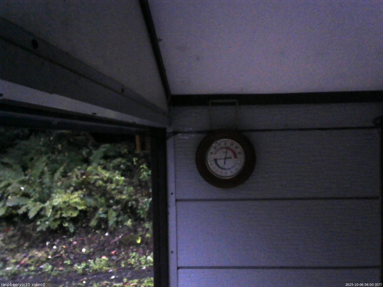 長野県菅平高原 ゆたか山荘 温度計 2025/10/06 06:00