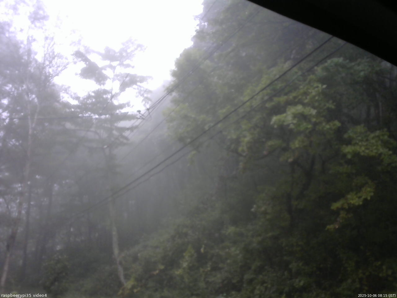長野県菅平高原 ゆたか山荘 東側上空 2025/10/06 08:15