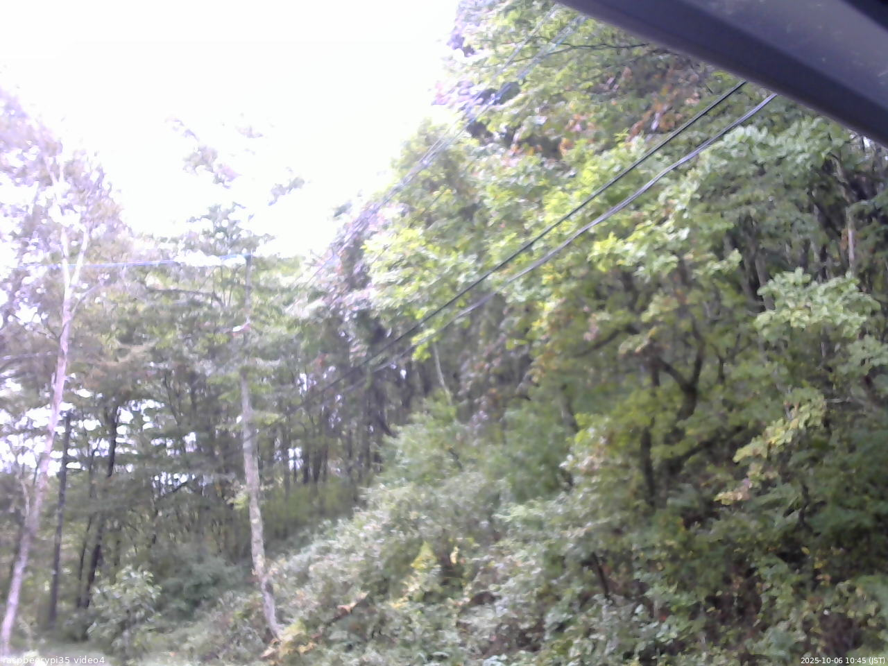 長野県菅平高原 ゆたか山荘 東側上空 2025/10/06 10:45