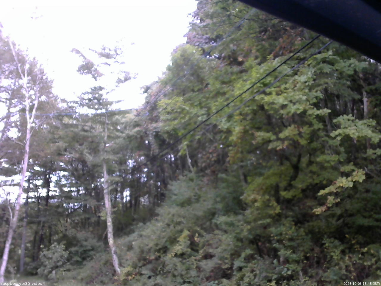 長野県菅平高原 ゆたか山荘 東側上空 2025/10/06 15:45