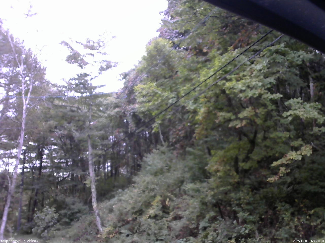 長野県菅平高原 ゆたか山荘 東側上空 2025/10/06 16:45