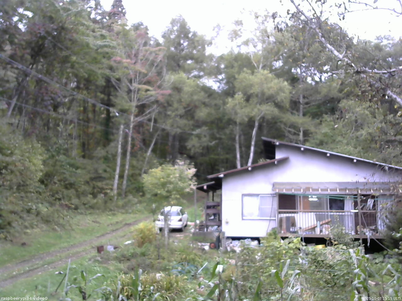 長野県菅平高原 ゆたか山荘 西側(坂上) 2025/10/07 15:15