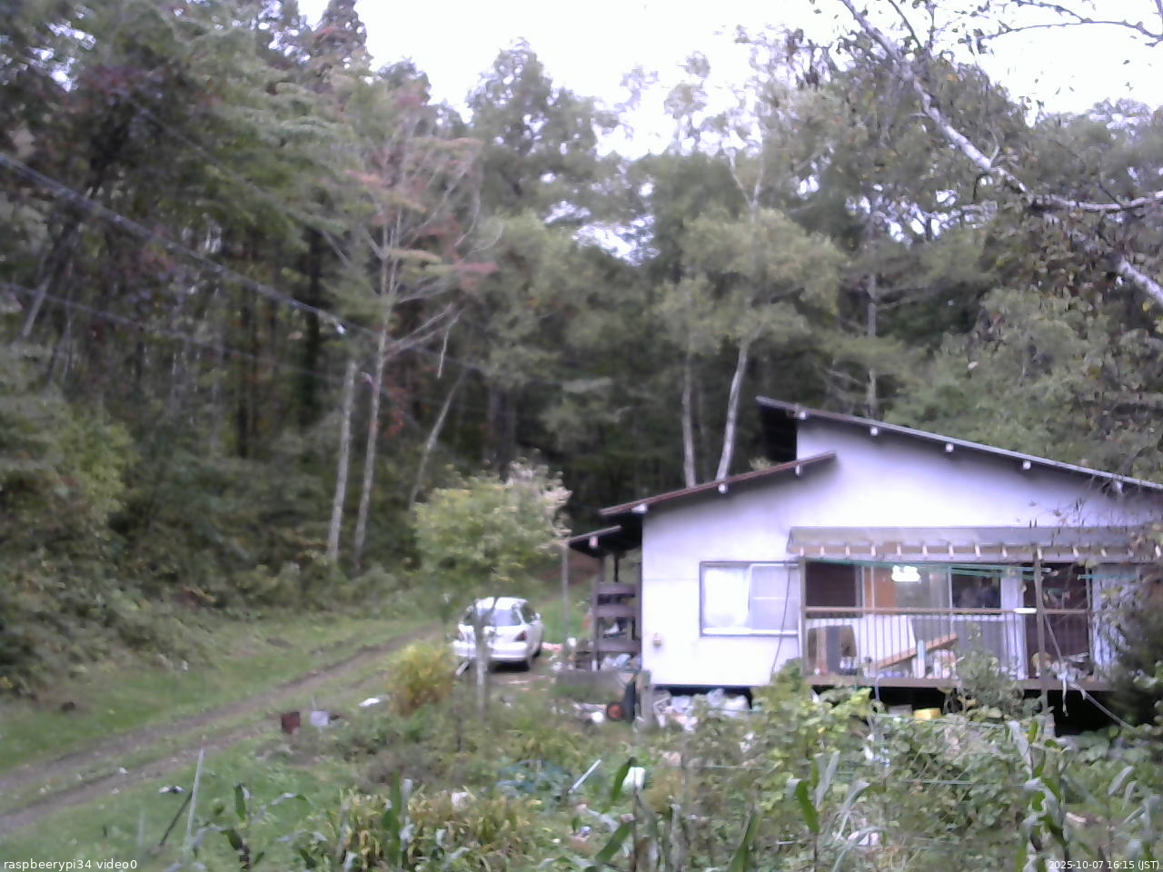 長野県菅平高原 ゆたか山荘 西側(坂上) 2025/10/07 16:15