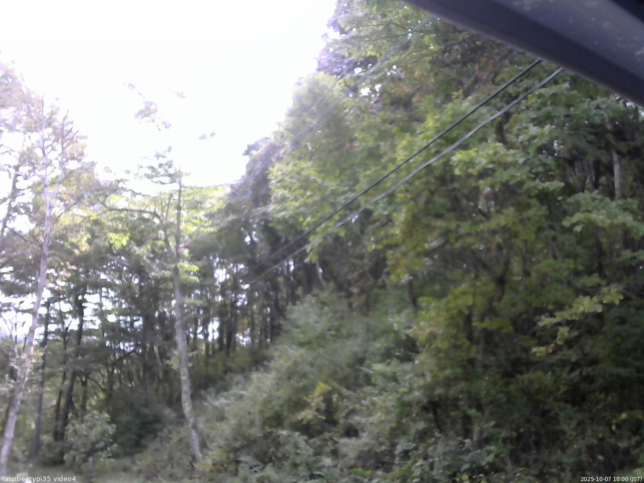 長野県菅平高原 ゆたか山荘 東側上空 2025/10/07 10:00