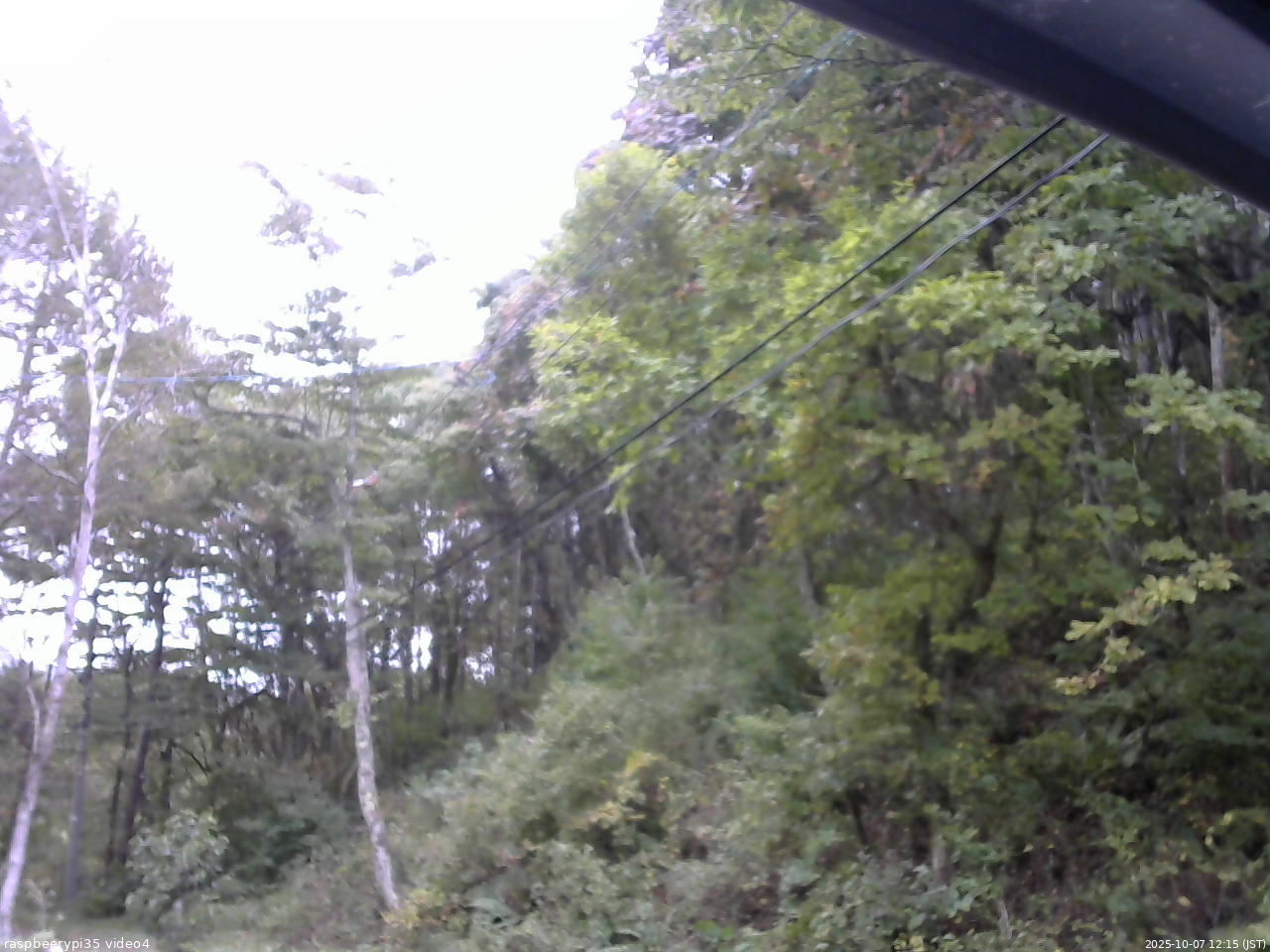 長野県菅平高原 ゆたか山荘 東側上空 2025/10/07 12:15
