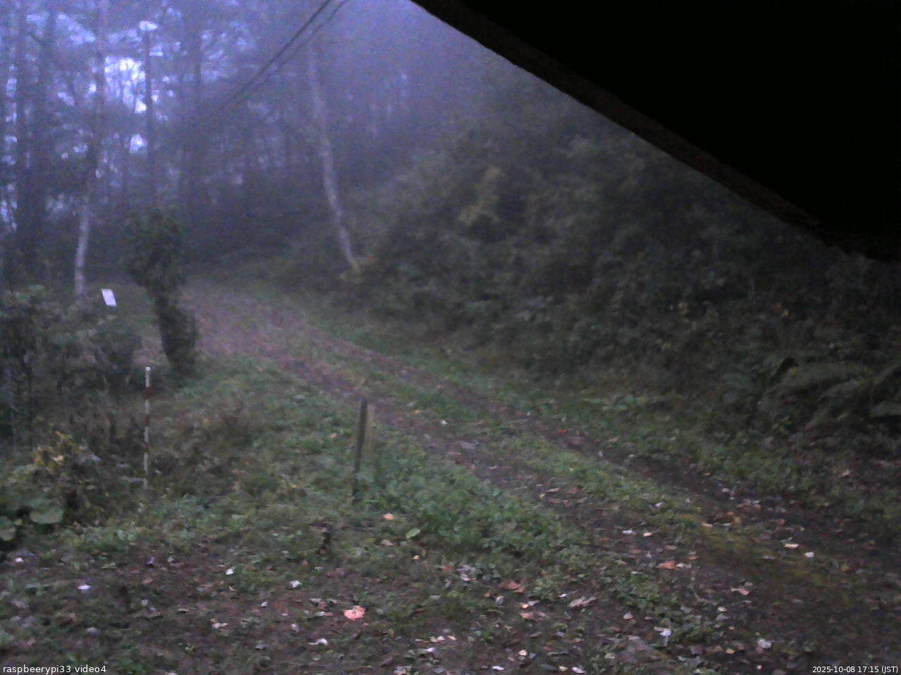 長野県菅平高原 ゆたか山荘 東側(坂下) 2025/10/08 17:15