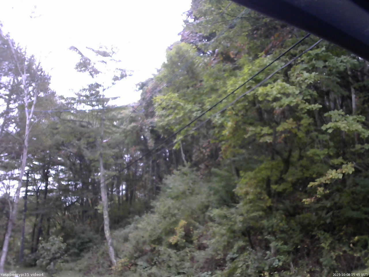 長野県菅平高原 ゆたか山荘 東側上空 2025/10/08 15:45