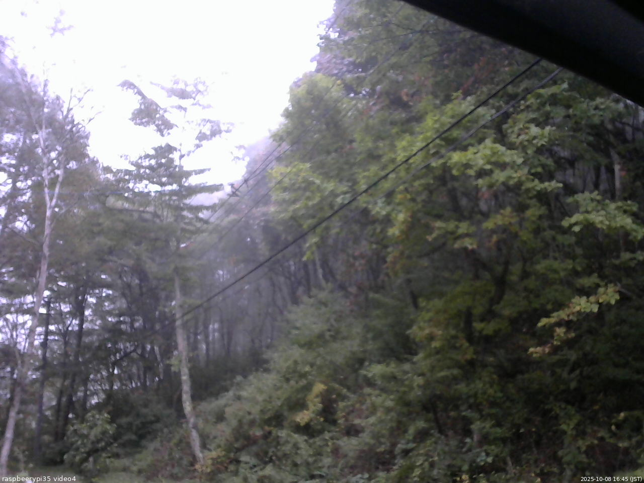 長野県菅平高原 ゆたか山荘 東側上空 2025/10/08 16:45