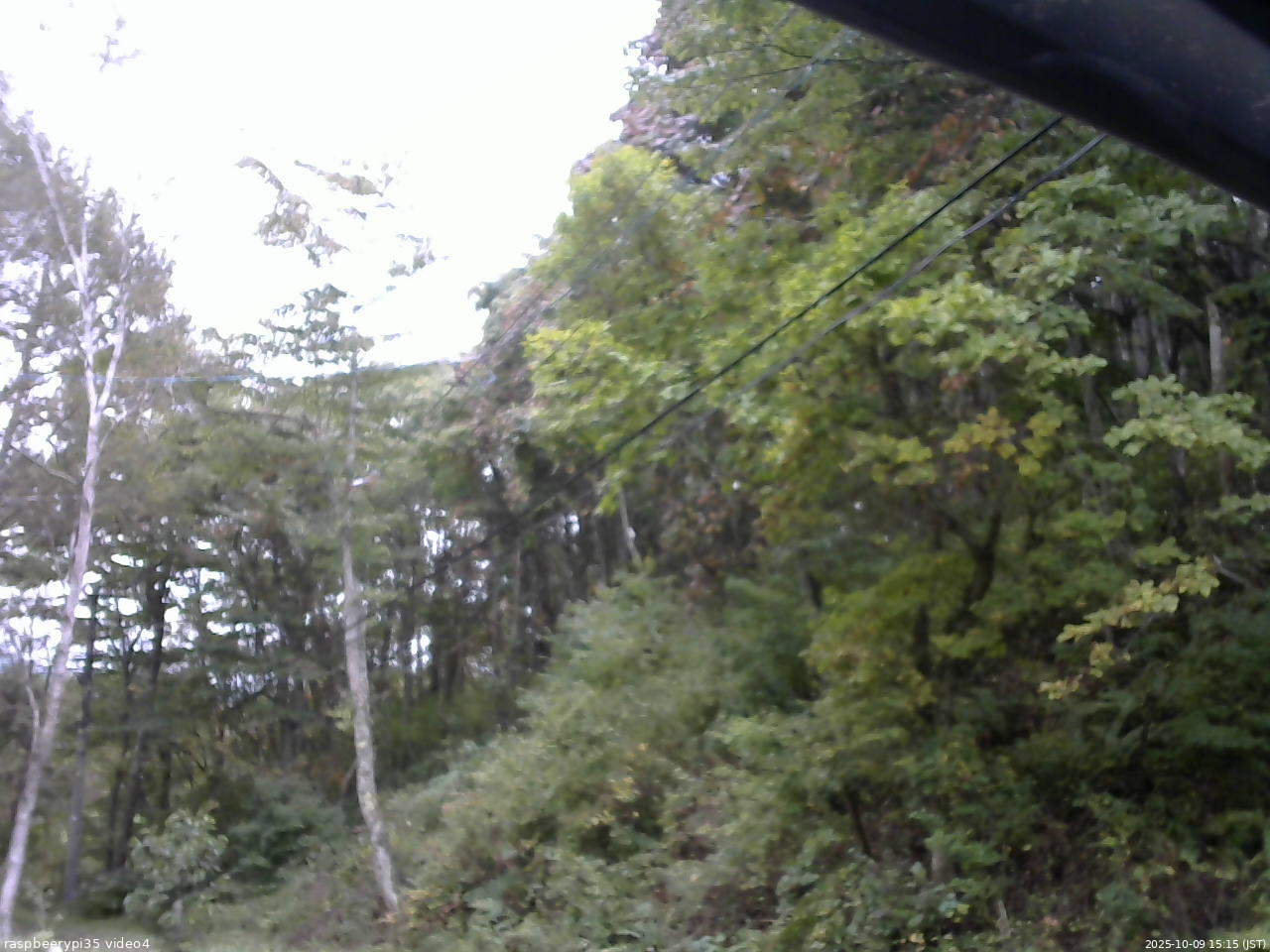 長野県菅平高原 ゆたか山荘 東側上空 2025/10/09 15:15