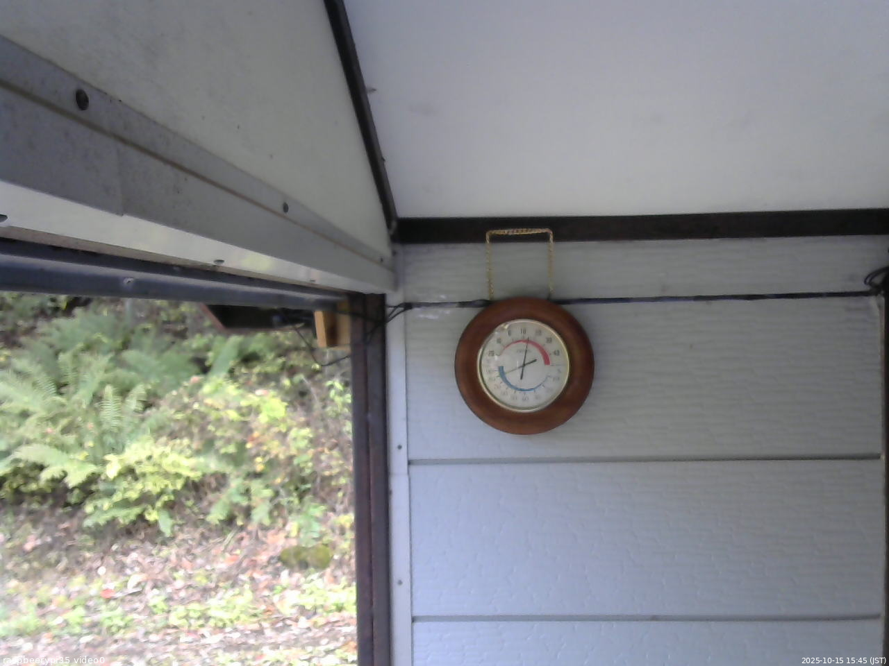 長野県菅平高原 ゆたか山荘 温度計 2025/10/15 15:45