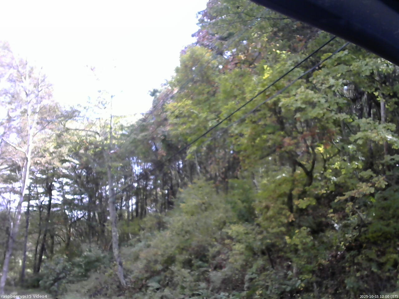 長野県菅平高原 ゆたか山荘 東側上空 2025/10/15 12:00