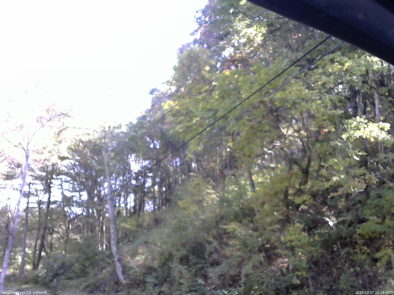 長野県菅平高原 ゆたか山荘 東側上空 2025/10/17 12:15
