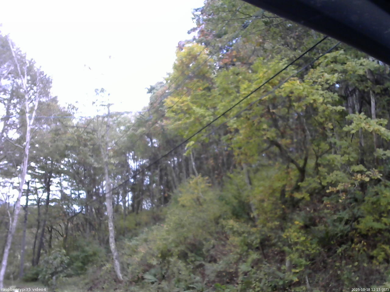 長野県菅平高原 ゆたか山荘 東側上空 2025/10/18 12:15