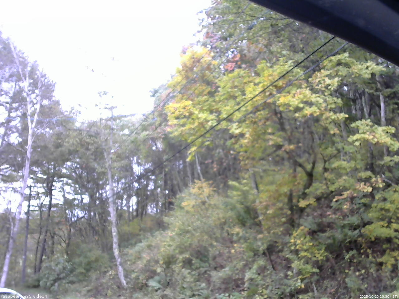 長野県菅平高原 ゆたか山荘 東側上空 2025/10/20 10:30