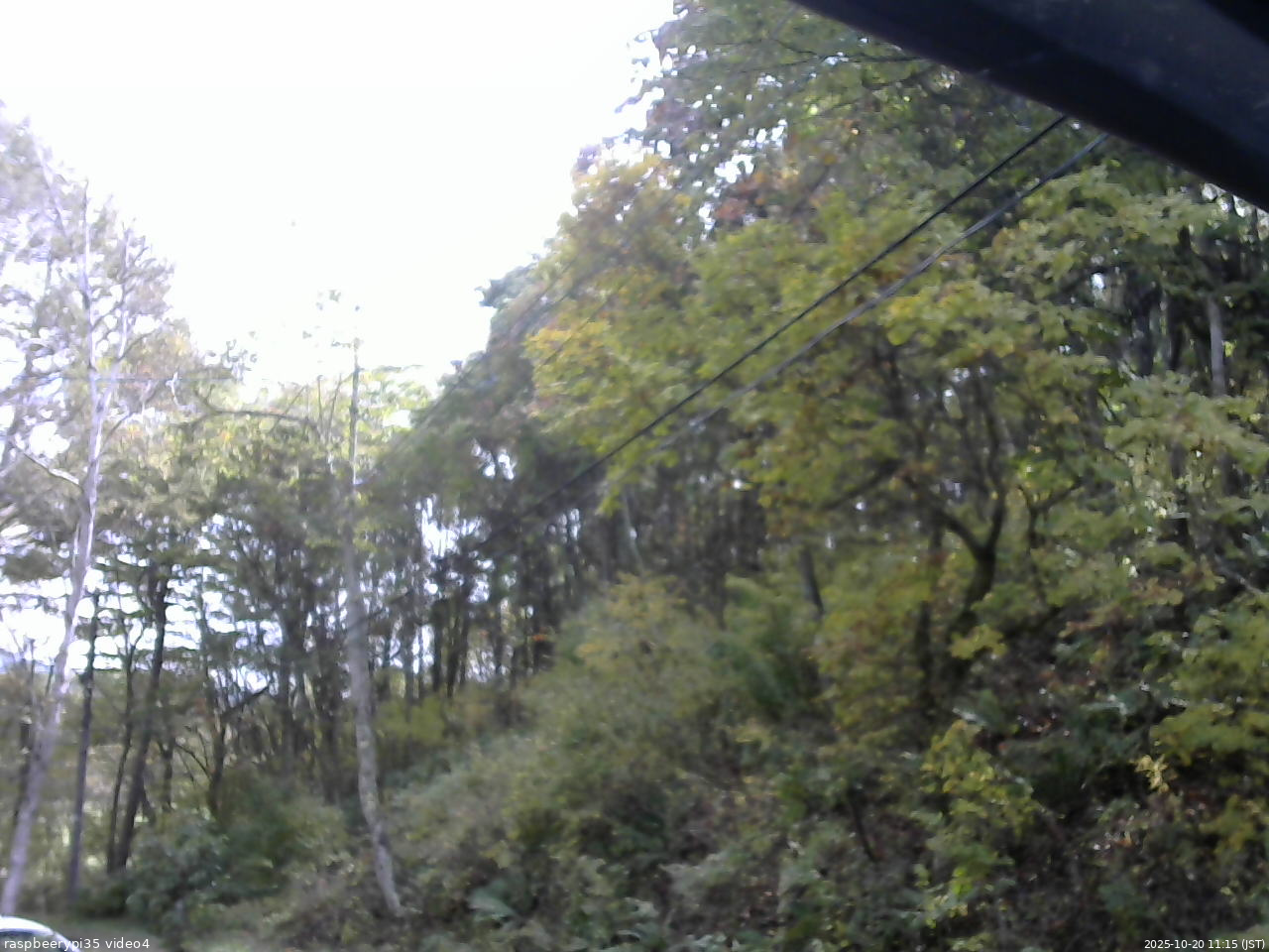 長野県菅平高原 ゆたか山荘 東側上空 2025/10/20 11:15