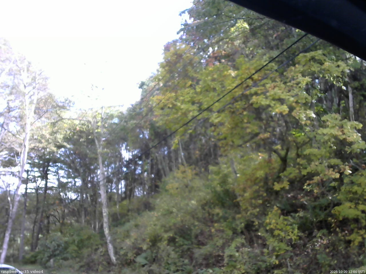 長野県菅平高原 ゆたか山荘 東側上空 2025/10/20 12:00