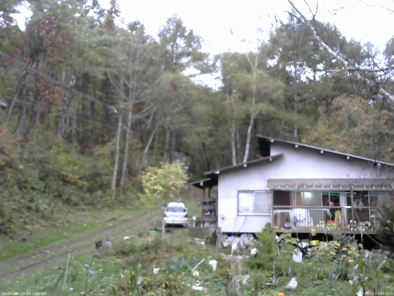 長野県菅平高原 ゆたか山荘 西側(坂上) 2025/10/22 07:00