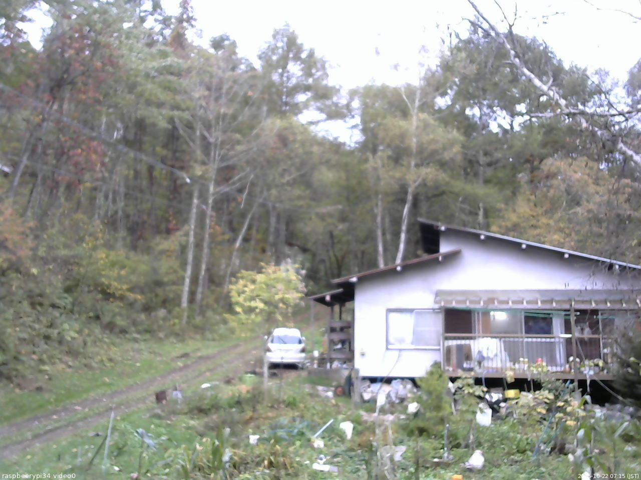 長野県菅平高原 ゆたか山荘 西側(坂上) 2025/10/22 07:15