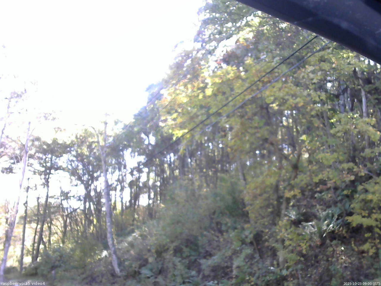 長野県菅平高原 ゆたか山荘 東側上空 2025/10/23 09:00