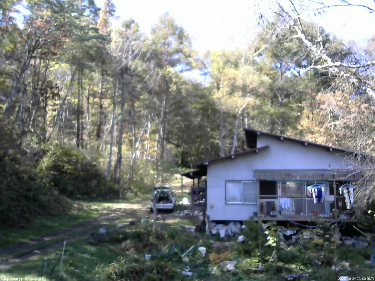 長野県菅平高原 ゆたか山荘 西側(坂上) 2025/10/24 11:30