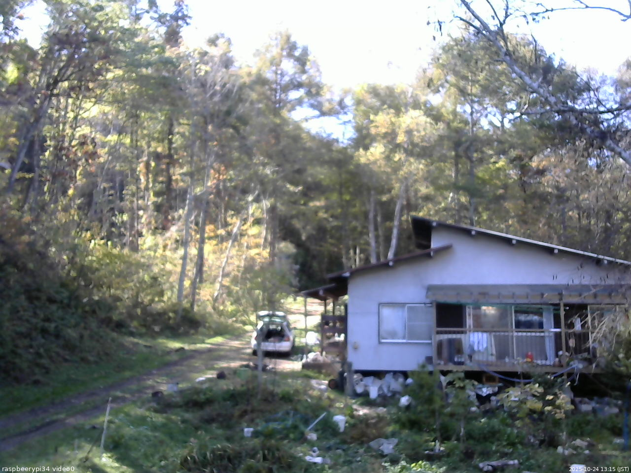 長野県菅平高原 ゆたか山荘 西側(坂上) 2025/10/24 13:15