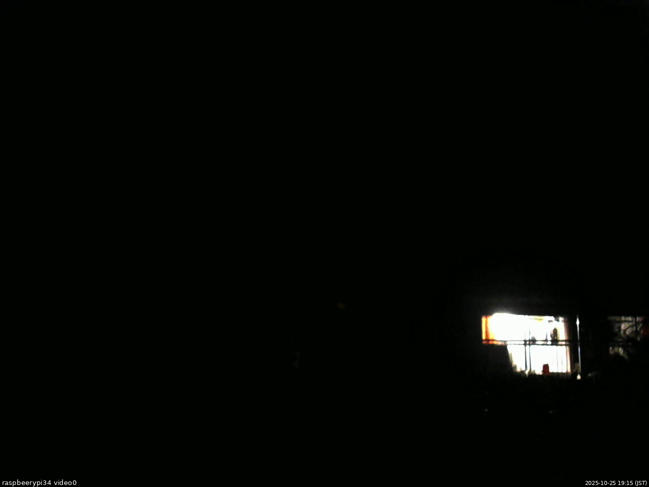 長野県菅平高原 ゆたか山荘 西側(坂上) 2025/10/25 19:15