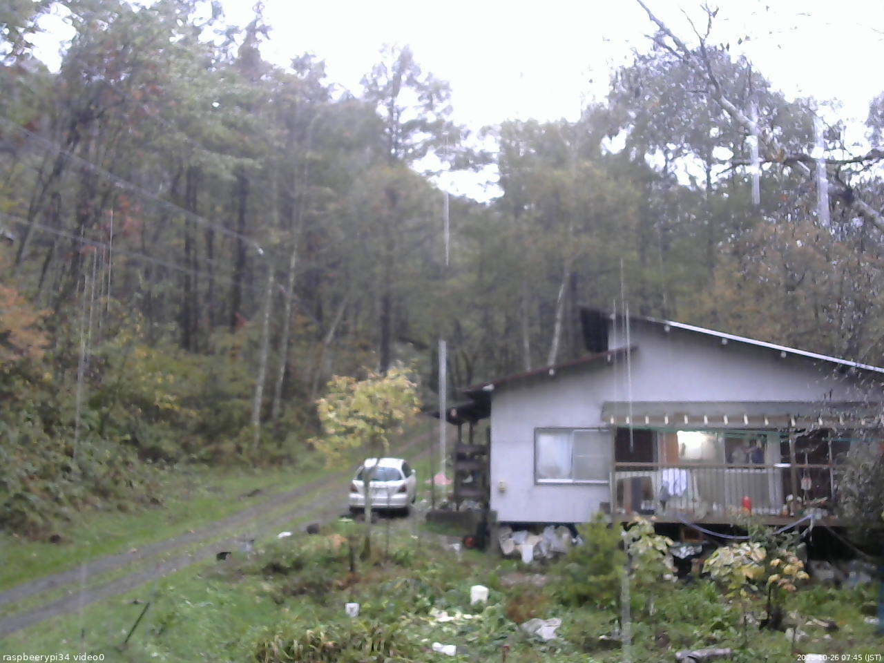 長野県菅平高原 ゆたか山荘 西側(坂上) 2025/10/26 07:45