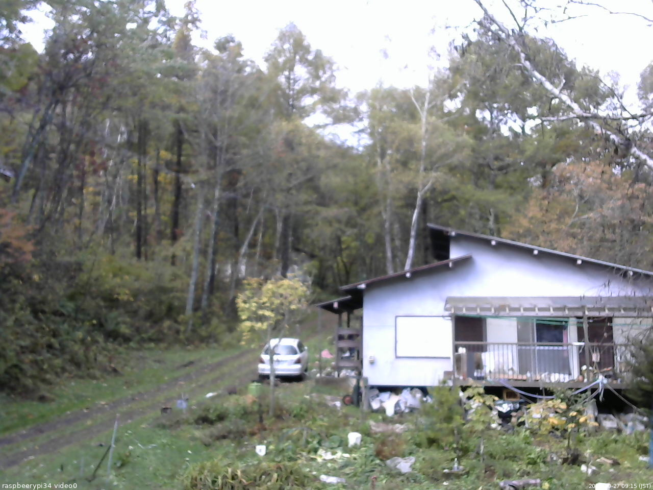 長野県菅平高原 ゆたか山荘 西側(坂上) 2025/10/27 09:15