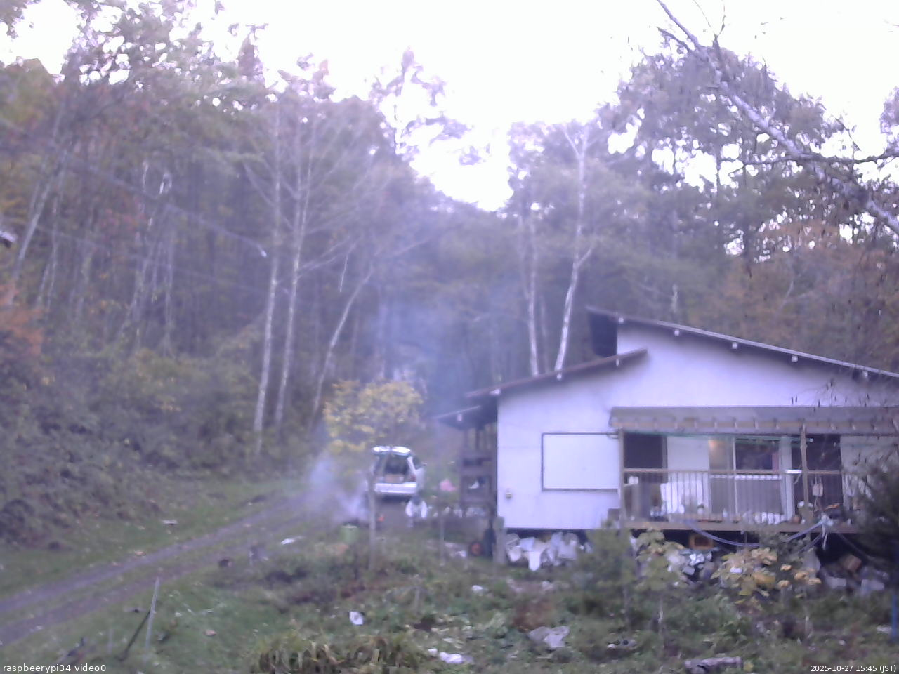 長野県菅平高原 ゆたか山荘 西側(坂上) 2025/10/27 15:45