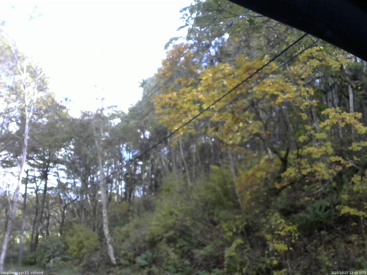 長野県菅平高原 ゆたか山荘 東側上空 2025/10/27 13:45