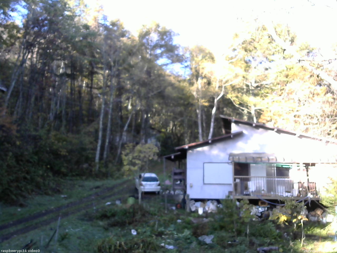 長野県菅平高原 ゆたか山荘 西側(坂上) 2025/10/28 07:15