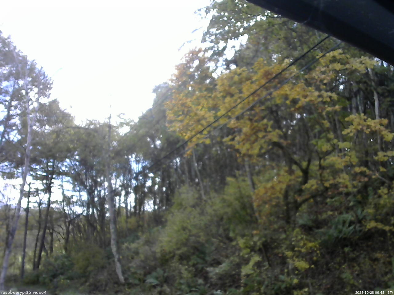 長野県菅平高原 ゆたか山荘 東側上空 2025/10/28 09:45