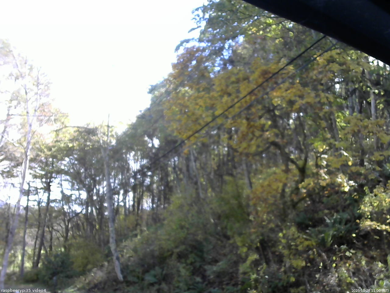 長野県菅平高原 ゆたか山荘 東側上空 2025/10/28 11:00