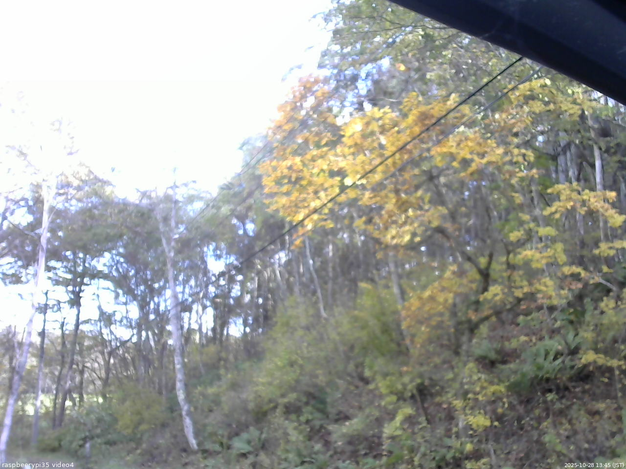 長野県菅平高原 ゆたか山荘 東側上空 2025/10/28 13:45