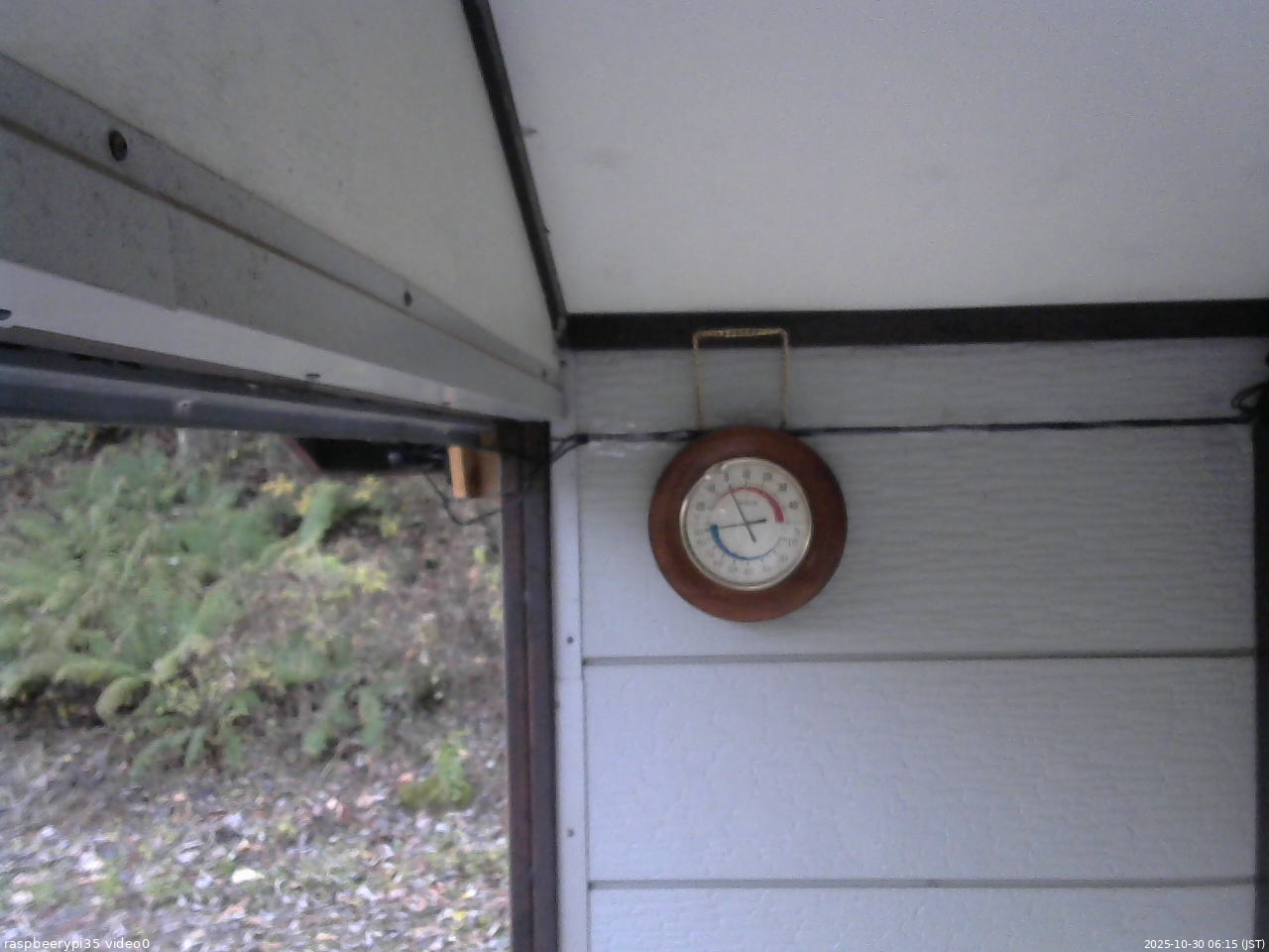 長野県菅平高原 ゆたか山荘 温度計 2025/10/30 06:15