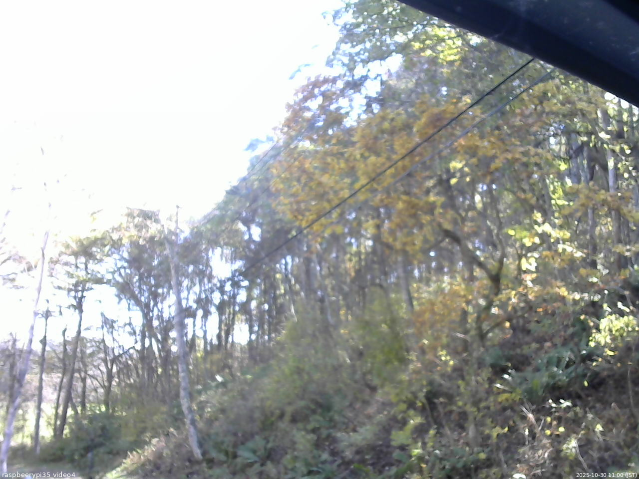 長野県菅平高原 ゆたか山荘 東側上空 2025/10/30 11:00