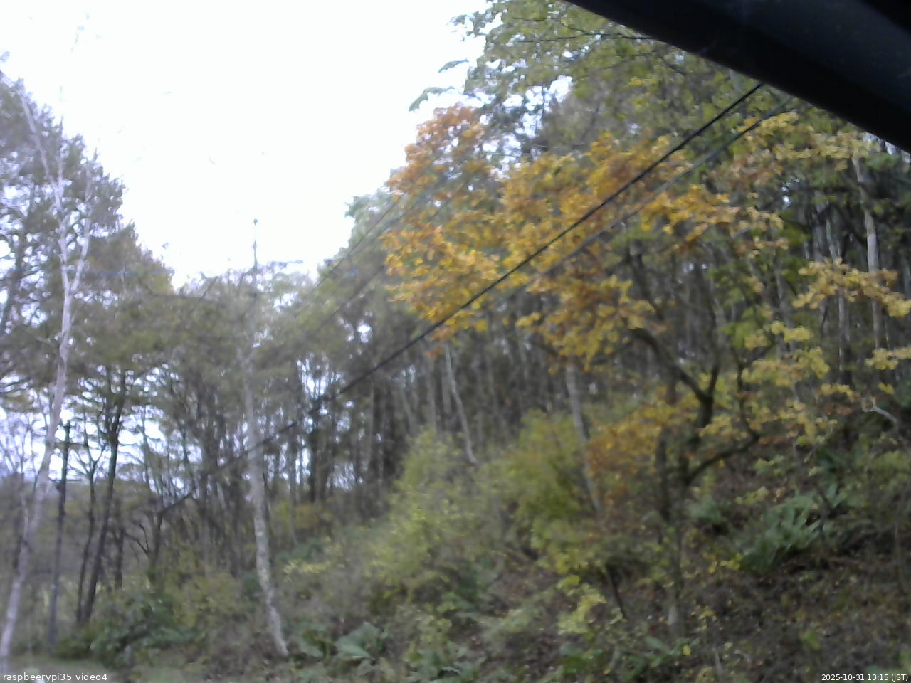 長野県菅平高原 ゆたか山荘 東側上空 2025/10/31 13:15