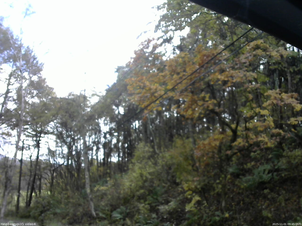 長野県菅平高原 ゆたか山荘 東側上空 2025/11/01 09:45